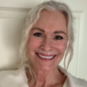 Profile photo of Zsuzsanna Ursprung